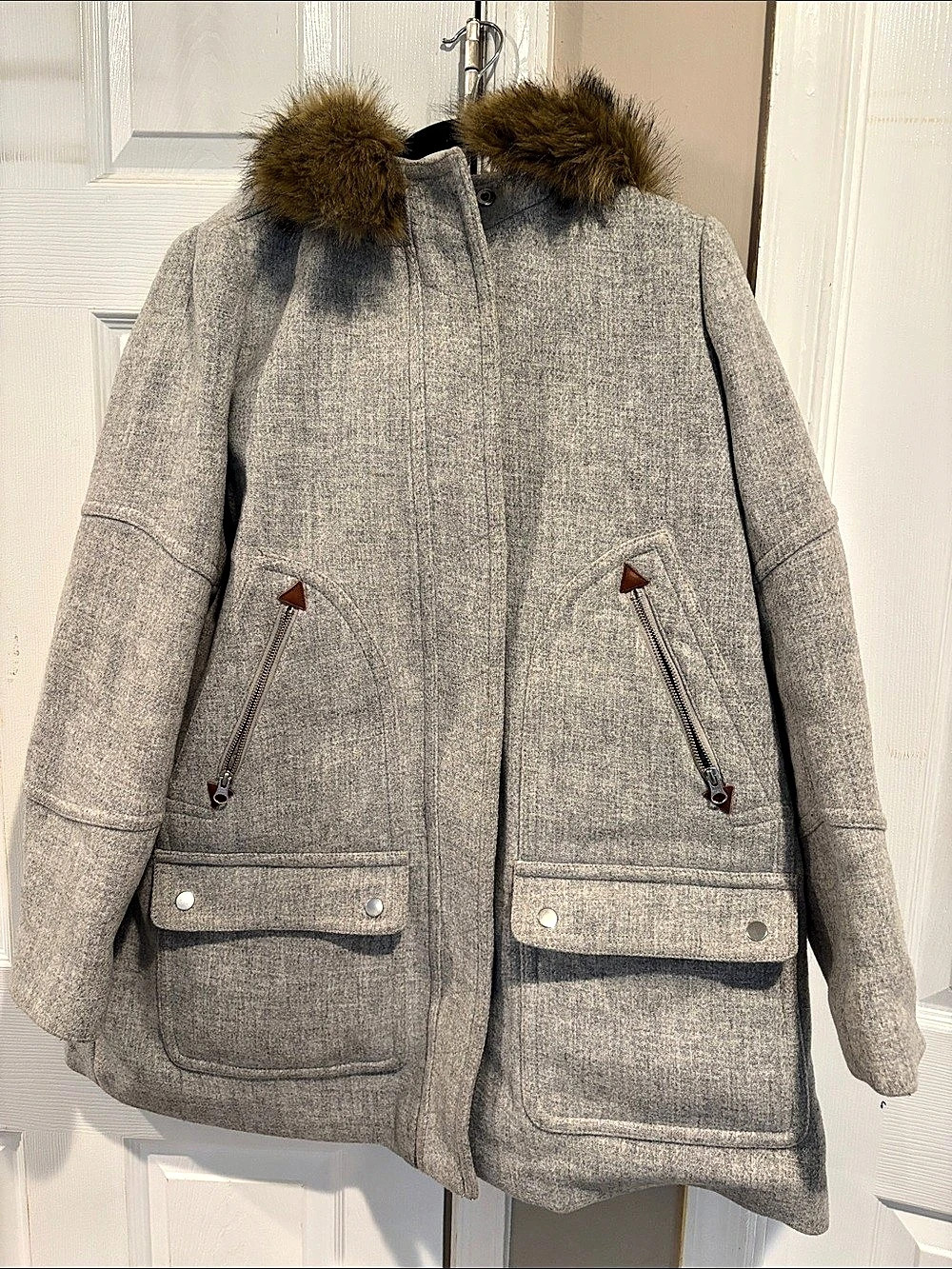 Gray Hooded Puffer Jacket Like New